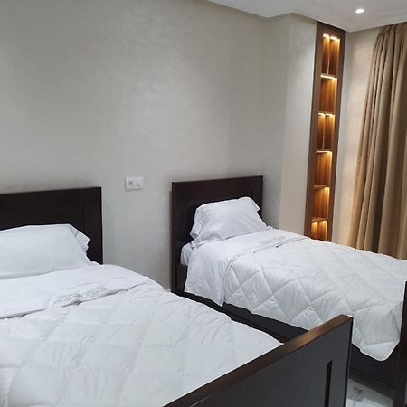 Le Select Appartement Nador Esterno foto